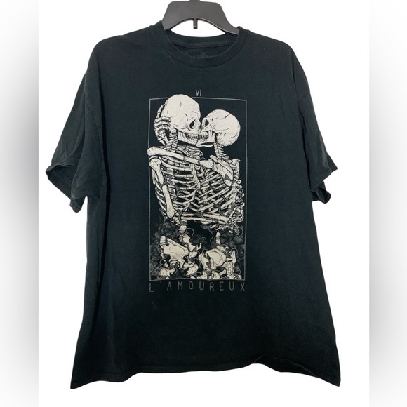 Vintage Treadless L Amoureux Kissing Skeleton Black T-Shirt Tee Top Large - Picture 1 of 11